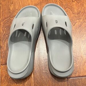Hoka ORA grey slides
